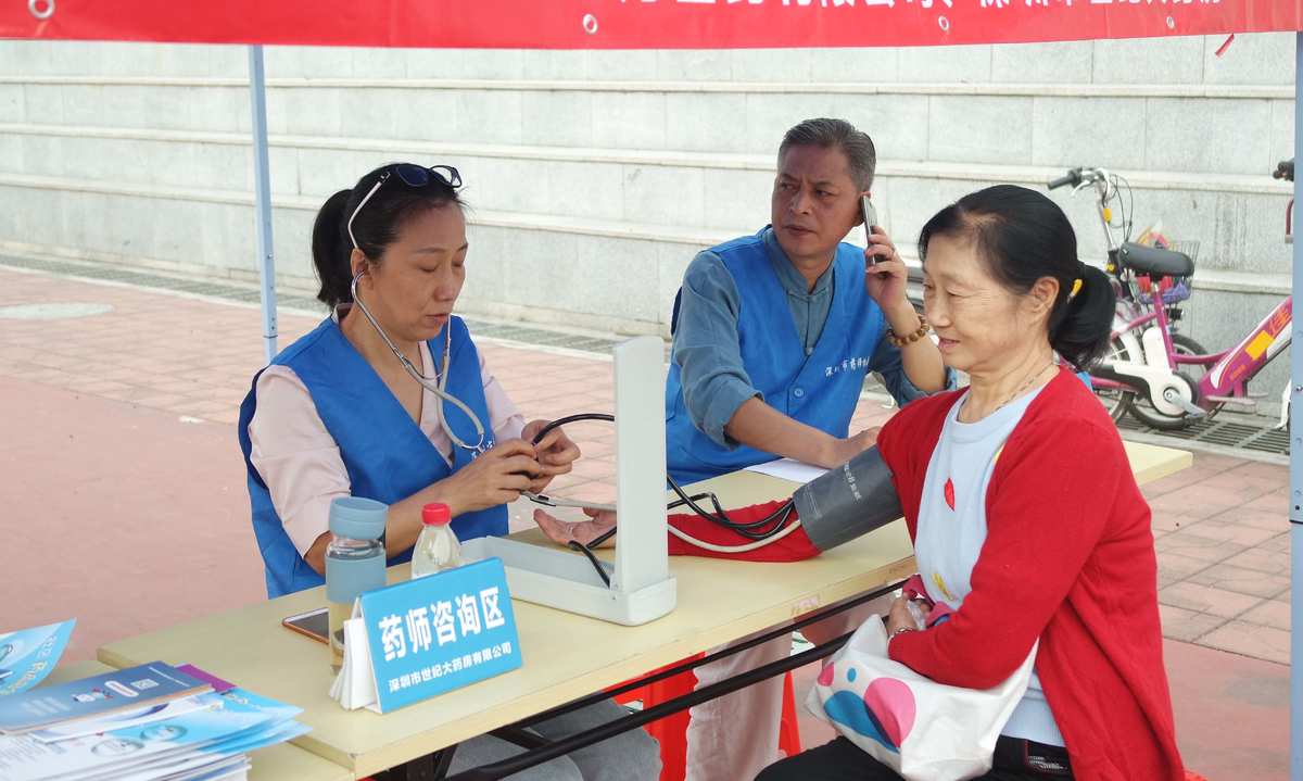 "携手家庭医生,共筑健康生活"---仙鹤门社区卫生服务中